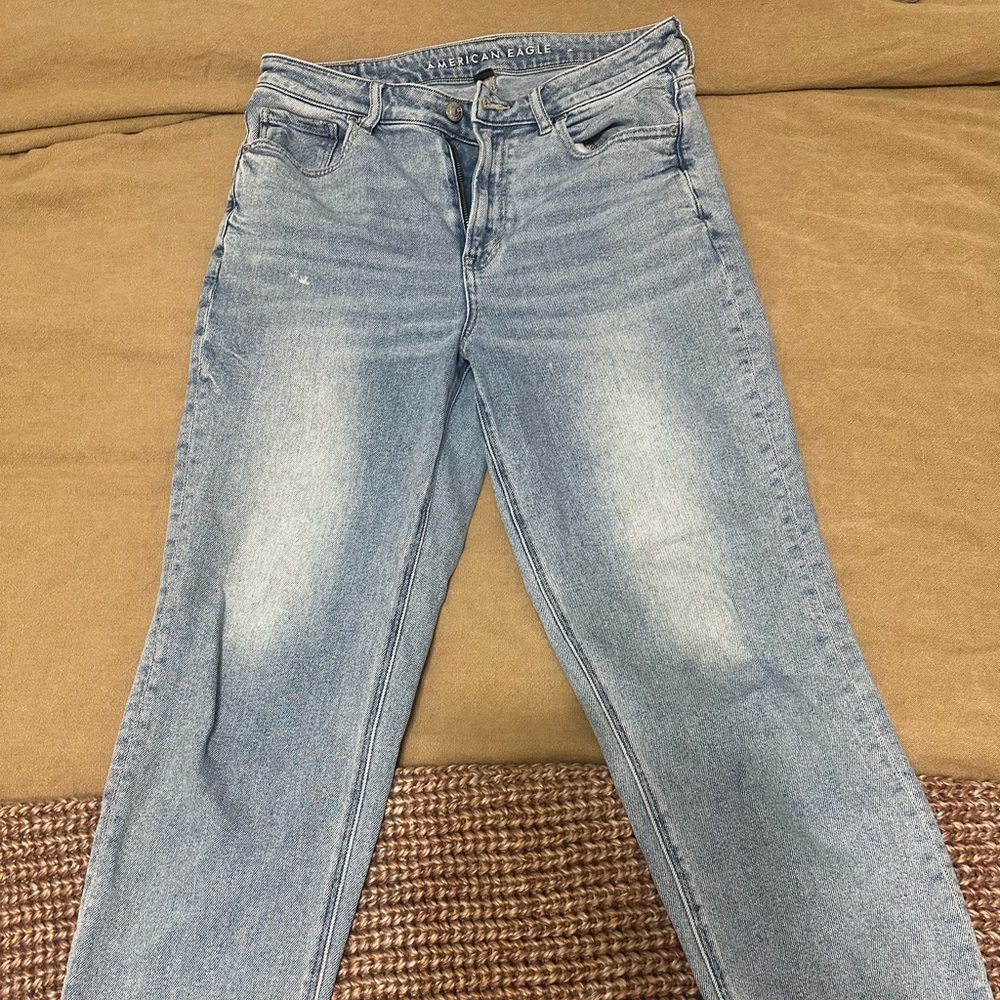 American Eagle mom jeans